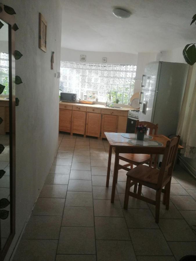 تيميشورا Moss'S Economy Apartment المظهر الخارجي الصورة